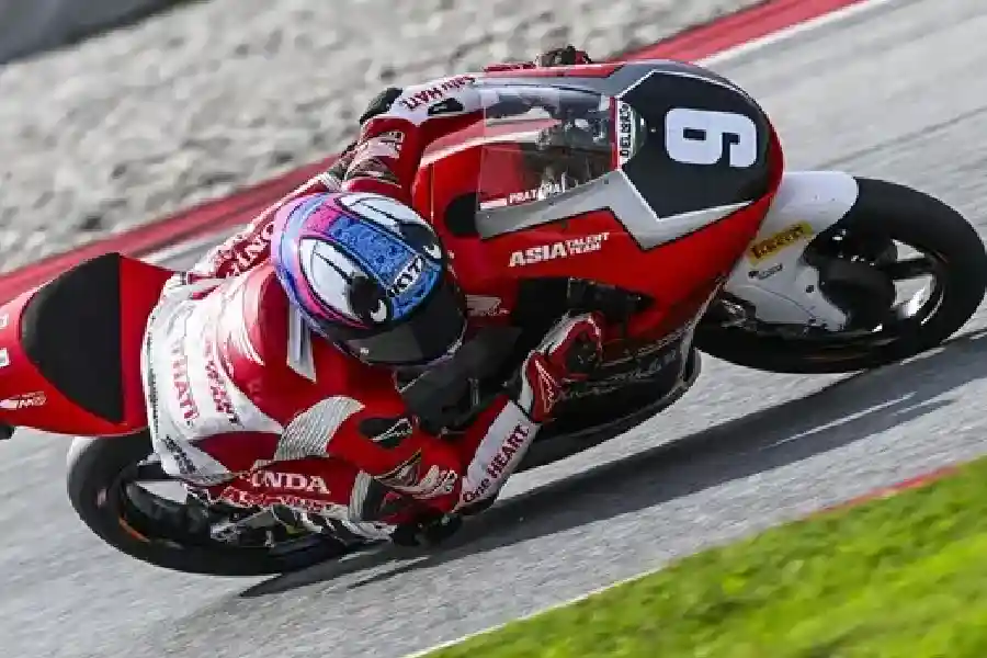 Veda Ega dan Ramadhipa Siap Tutup Musim 2025 dengan Prestasi di Final JuniorGP dan ETC Valencia Pebalap muda Astra Honda Racing Team siap menutup musim 2025 di final JuniorGP dan ETC Valencia.
