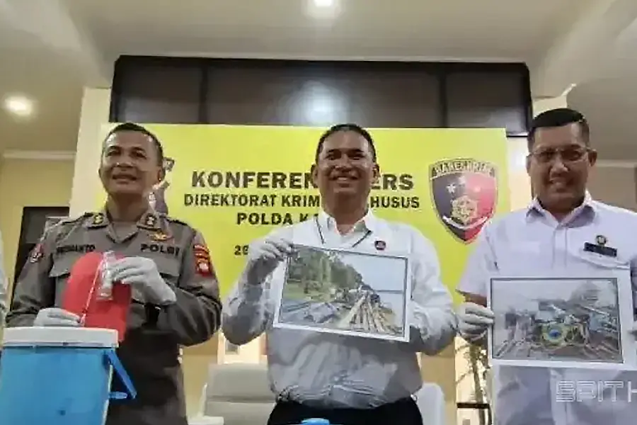 Ditreskrimsus Polda Kalbar Ungkap 38 Kasus PETI, 73 Orang Ditetapkan jadi Tersangka Ditreskrimsus Polda Kalbar dan polres jajaran mengungkap 38 kasus PETI sepanjang Juli–Desember 2025 dengan 73 tersangka diamankan.
