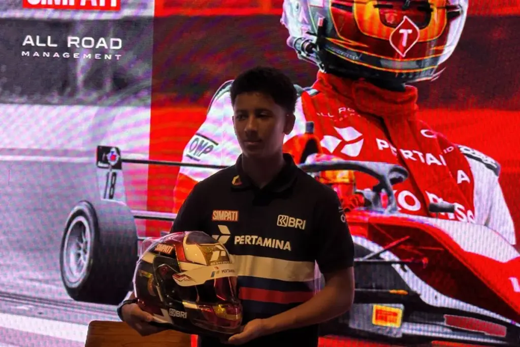 Qarrar Firhand Siap Naik Kelas Berlaga di Ajang Formula 4