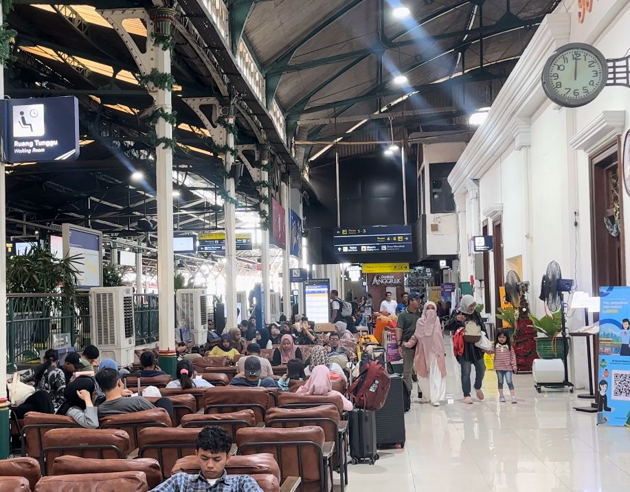 KAI Daop Yogyakarta Layani Sejuta Lebih Penumpang Nataru Suasana ruang tunggu di Stasiun Yogyakarta pada 2 Januari 2026. Foto: PT KAI Daop 6 Yogyakarta