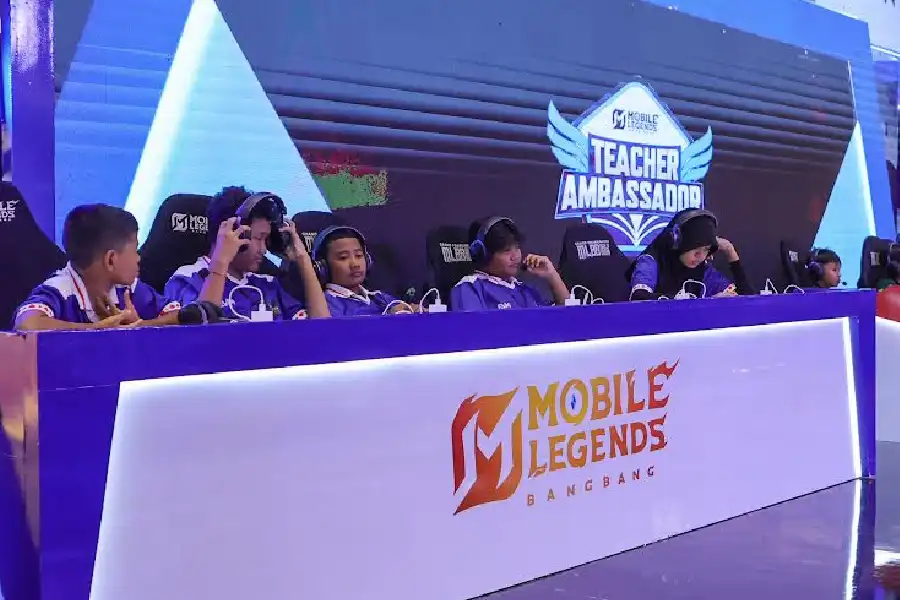 MLBB Goes To School 2025 Surabaya: Esport Sehat dan Pendidikan Jadi Prioritas MLBB Goes To School 2025 di Surabaya dorong esport sehat bagi siswa SD-SMP, menekankan keseimbangan belajar dan bermain game.